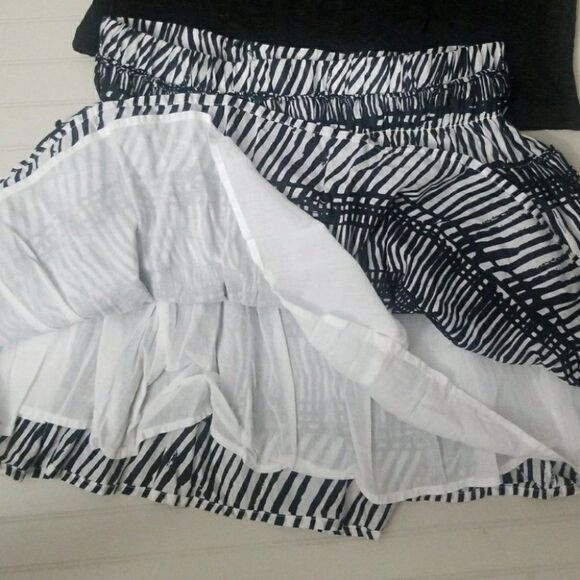 H&M layered print MiniSkirt - Picture 4 of 5